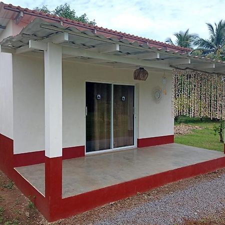 Badaboom Hostal & Surf Aposentillo Exterior foto