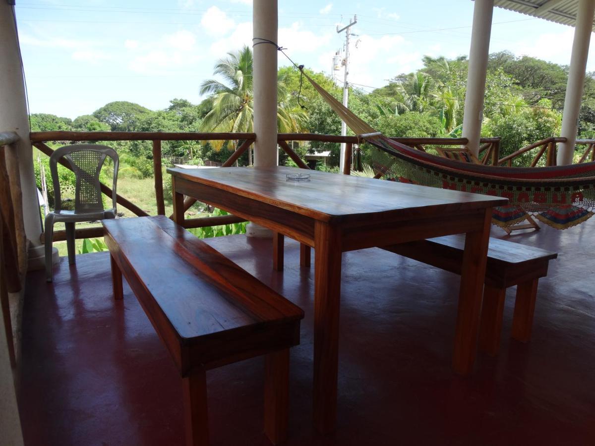 Badaboom Hostal & Surf Aposentillo Exterior foto